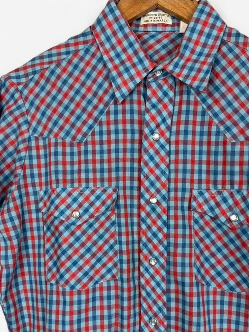 Red & blue plaid vintage western pearl snap shirt